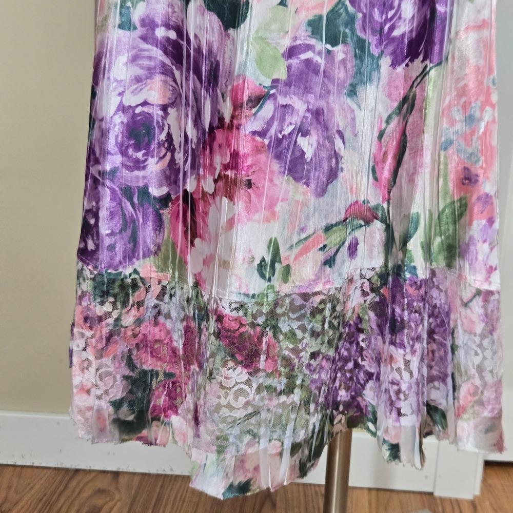 Komarov Maxi Dress XL Purple Floral Pleated Lace Trim Watercolor Crinkle Garden - Picture 9 of 14